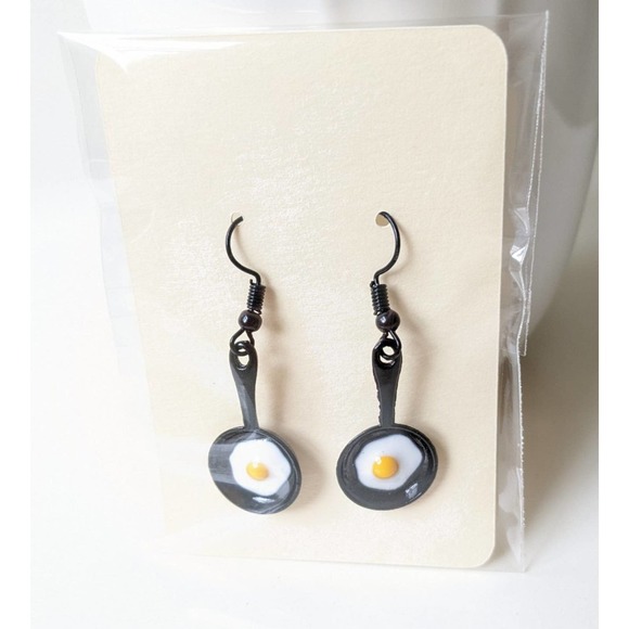 4/$20 sunny side up fried egg eggs on pan earrings cute adorable chef gift fun - Picture 3 of 3